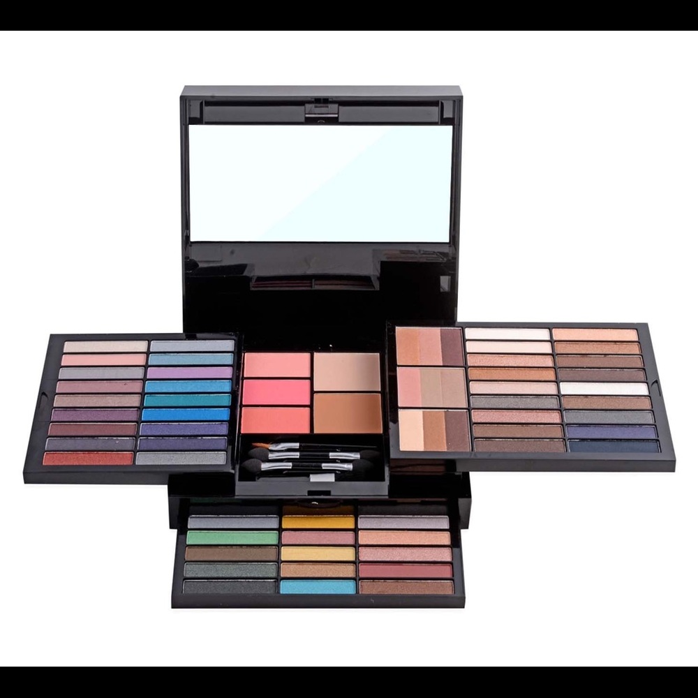 Colormates Premium Makeup Set